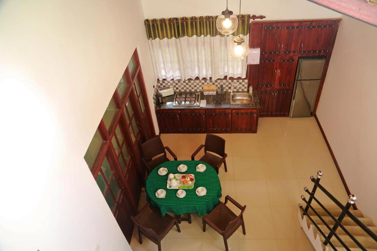 Kandyan Fo Rest Exterior foto